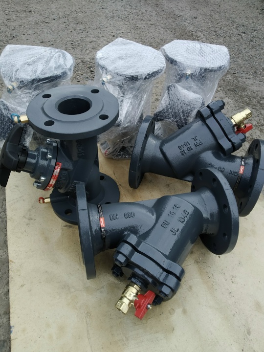 Фильтр сетчатый Y-образный Ду80 Ру16 065B7733 DN80 Danfoss фл FVF  со сливным краном Danfoss 149B3283